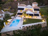 Villa for sale in La Quinta, Benahavis