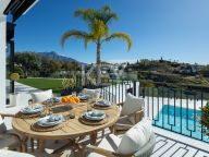 Villa for sale in La Quinta, Benahavis