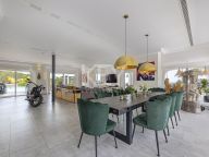 Вилла на продажу в Elviria, Восточная Марбелья