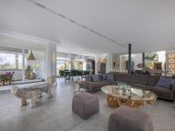 Вилла на продажу в Elviria, Восточная Марбелья