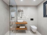 Town House for sale in Los Olivos, Nueva Andalucia