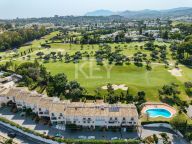 Town House for sale in Los Olivos, Nueva Andalucia