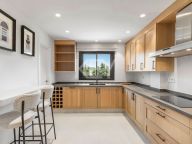 Town House for sale in Los Olivos, Nueva Andalucia