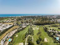 Town House for sale in Los Olivos, Nueva Andalucia
