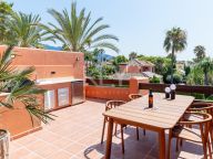 Town House for sale in Altos de Puente Romano, Marbella Golden Mile
