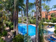 Town House for sale in Altos de Puente Romano, Marbella Golden Mile