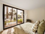 Villa for sale in Aloha, Nueva Andalucia