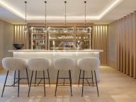 Villa for sale in Monte Halcones, Benahavis
