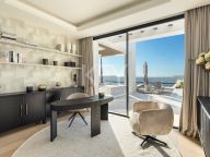 Villa for sale in Monte Halcones, Benahavis