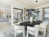 Villa for sale in Monte Halcones, Benahavis