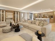 Villa for sale in Monte Halcones, Benahavis