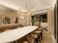 Villa for sale in Los Naranjos Golf, Nueva Andalucia