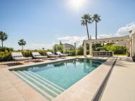 Villa for sale in Los Naranjos Golf, Nueva Andalucia