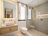 Villa for sale in Los Naranjos Golf, Nueva Andalucia