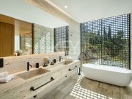 Villa for sale in El Madroñal, Benahavis