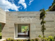 Villa for sale in El Madroñal, Benahavis