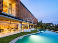 Villa for sale in El Madroñal, Benahavis