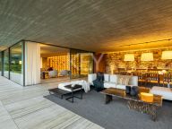 Villa for sale in El Madroñal, Benahavis