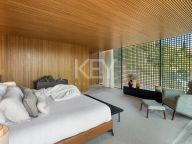 Villa for sale in El Madroñal, Benahavis