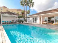 Villa en venta en La Alqueria, Benahavis