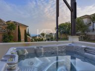 Villa for sale in Los Arqueros, Benahavis