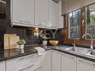 Villa for sale in Los Arqueros, Benahavis