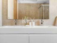 Villa for sale in La Alqueria, Benahavis