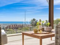 Villa for sale in La Alqueria, Benahavis
