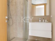 Villa for sale in La Alqueria, Benahavis