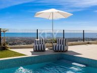 Villa for sale in La Alqueria, Benahavis