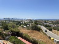 Villa for sale in La Alqueria, Benahavis
