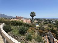 Villa for sale in La Alqueria, Benahavis