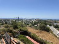 Villa for sale in La Alqueria, Benahavis