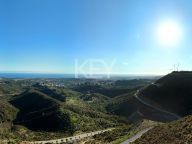 Penthouse for sale in Real de La Quinta, Benahavis
