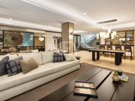 Villa for sale in Las Brisas, Nueva Andalucia
