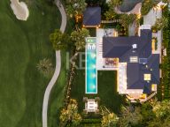 Villa for sale in Las Brisas, Nueva Andalucia