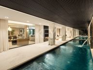 Villa for sale in Las Brisas, Nueva Andalucia