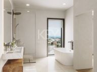 Villa for sale in Altos de La Quinta, Benahavis