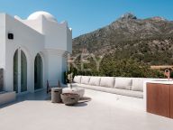 Duplex Penthouse for sale in Jardines Colgantes, Marbella Golden Mile