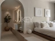 Duplex Penthouse for sale in Jardines Colgantes, Marbella Golden Mile