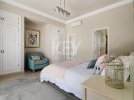 Вилла на продажу в Las Brisas, Новая Андалусия