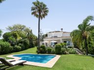 Вилла на продажу в Las Brisas, Новая Андалусия