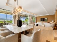 Villa for sale in Nueva Andalucia