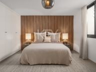 Villa for sale in Altos del Rodeo, Nueva Andalucia