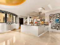 Apartamento en venta en Laguna de Banus, Marbella - Puerto Banus