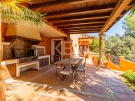 Villa en venta en Altos Reales, Marbella Golden Mile