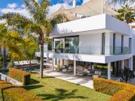 Villa for sale in Casablanca, Marbella Golden Mile