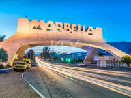 Penthouse for sale in El Oasis Club, Marbella Golden Mile