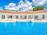 Villa for sale in Hacienda las Chapas, Marbella East