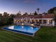 Villa en venta en Hacienda las Chapas, Marbella Este